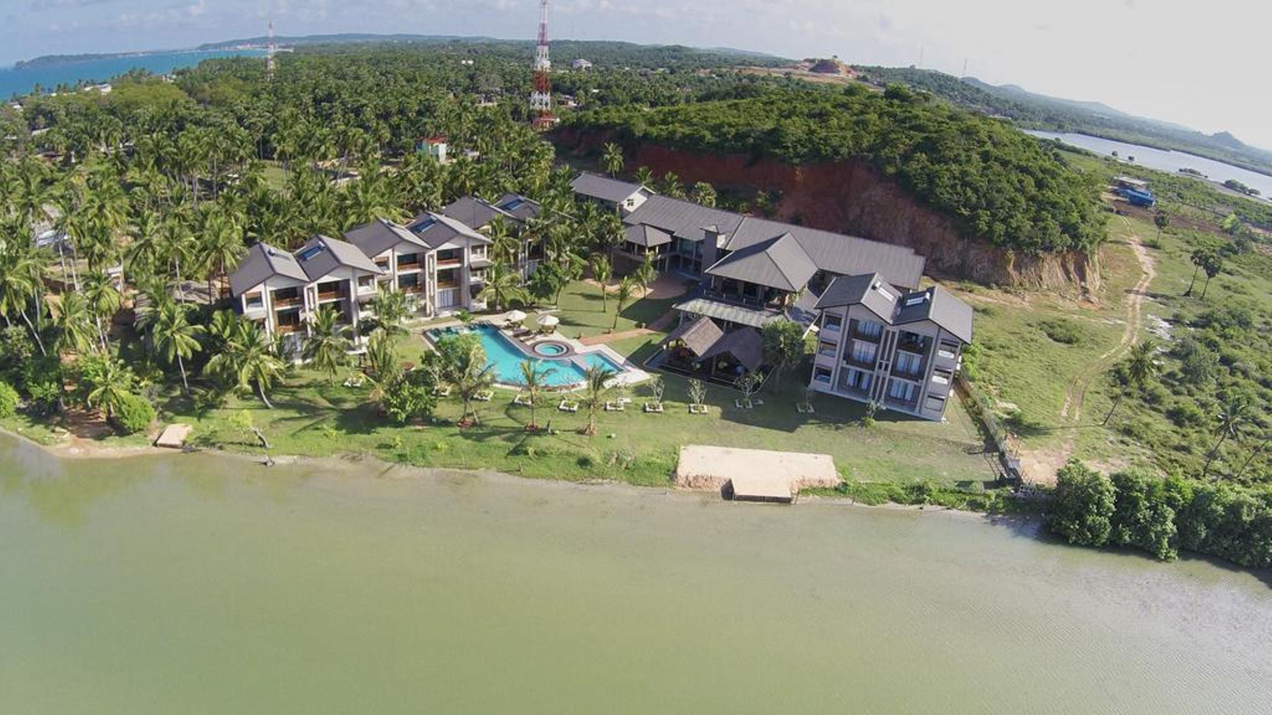 Amaranthe Bay Resort & Spa Trincomalee Exterior photo